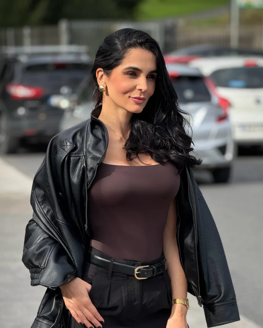 Portrait of Jéssica Oliveira, eyebrow specialist